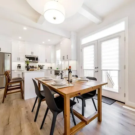 Modern Nordic Escape, 3Br Near Wem & Dt, Aircon & Fireplace, Wifi, Sleeps 6! Edmonton Exterior photo